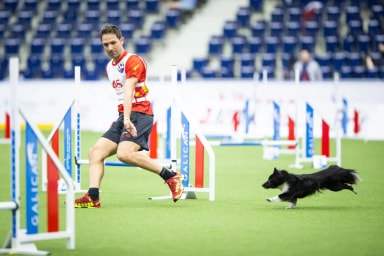 Ismael Fernández competing